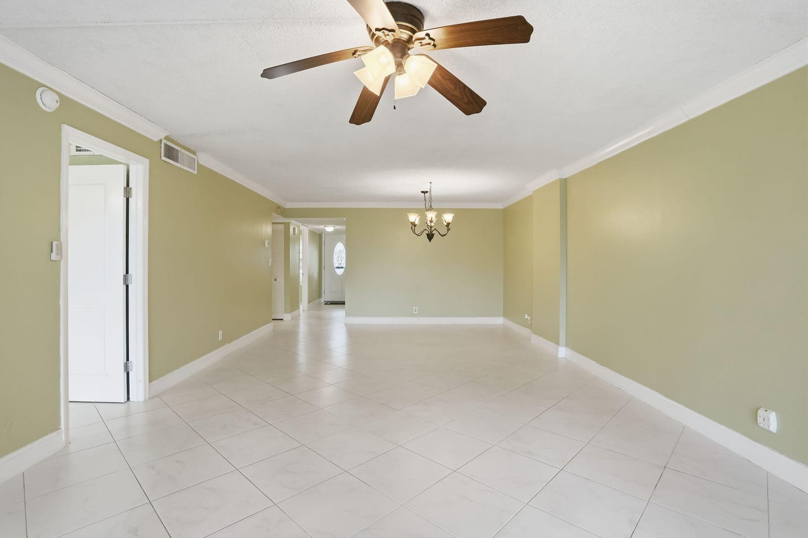 1629 Riverview Road 117, Deerfield Beach, FL 33441 photo 10