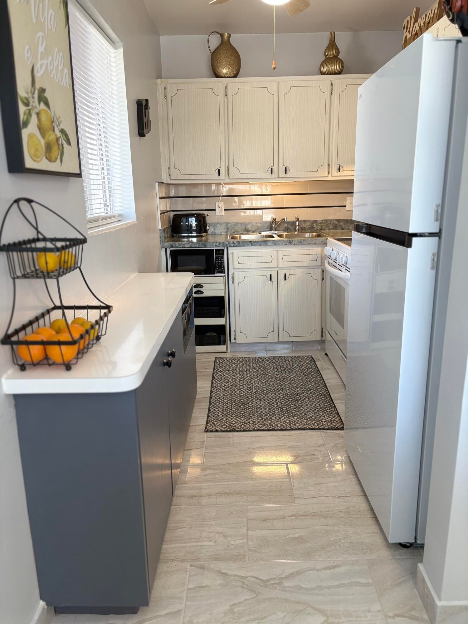 3280 Lake Osborne Drive 206 — photo 6