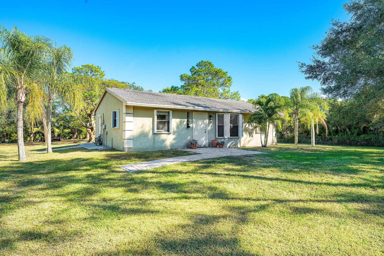 17929 88th Road N, Loxahatchee, FL 33470
