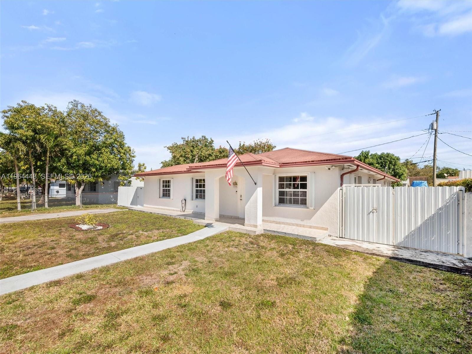 16321 SW 102nd Place — photo 2