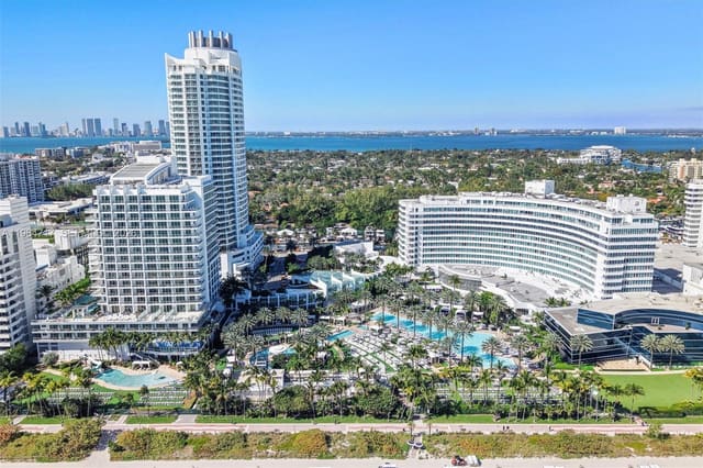 4401 Collins Avenue 3209, sold in Fontainebleau Iii, Miami Beach, FL