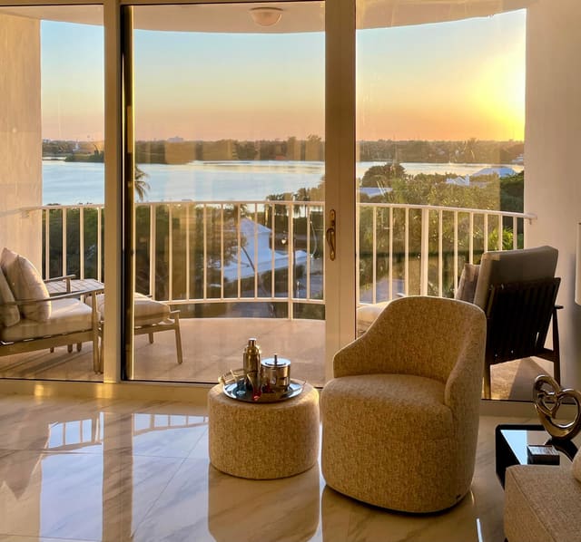 2295 S Ocean Boulevard 714, sold in Twenty Two Ninety Five South Ocean Blvd, Palm Beach, FL