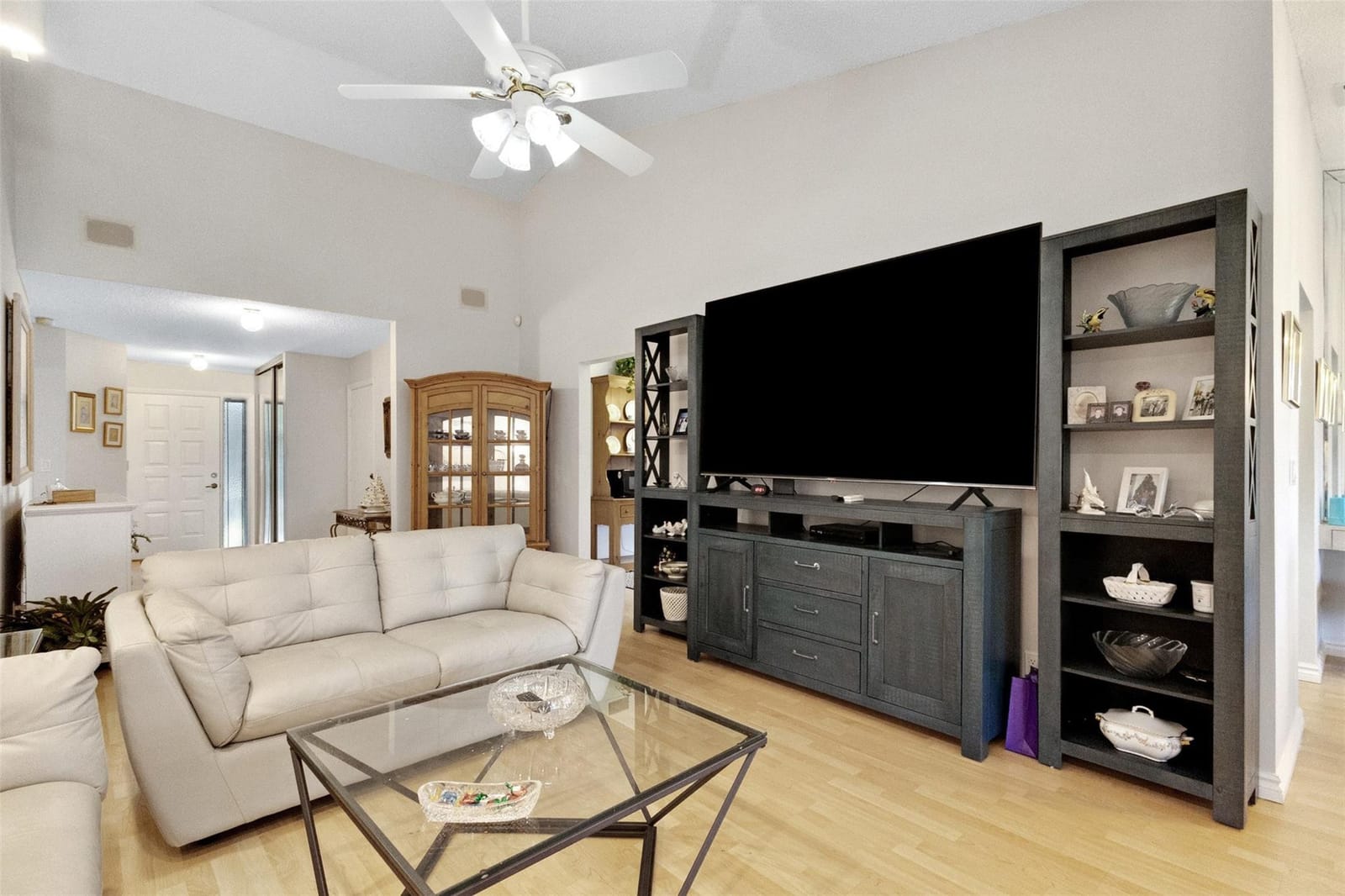 4928 S Boxwood Circle — photo 12