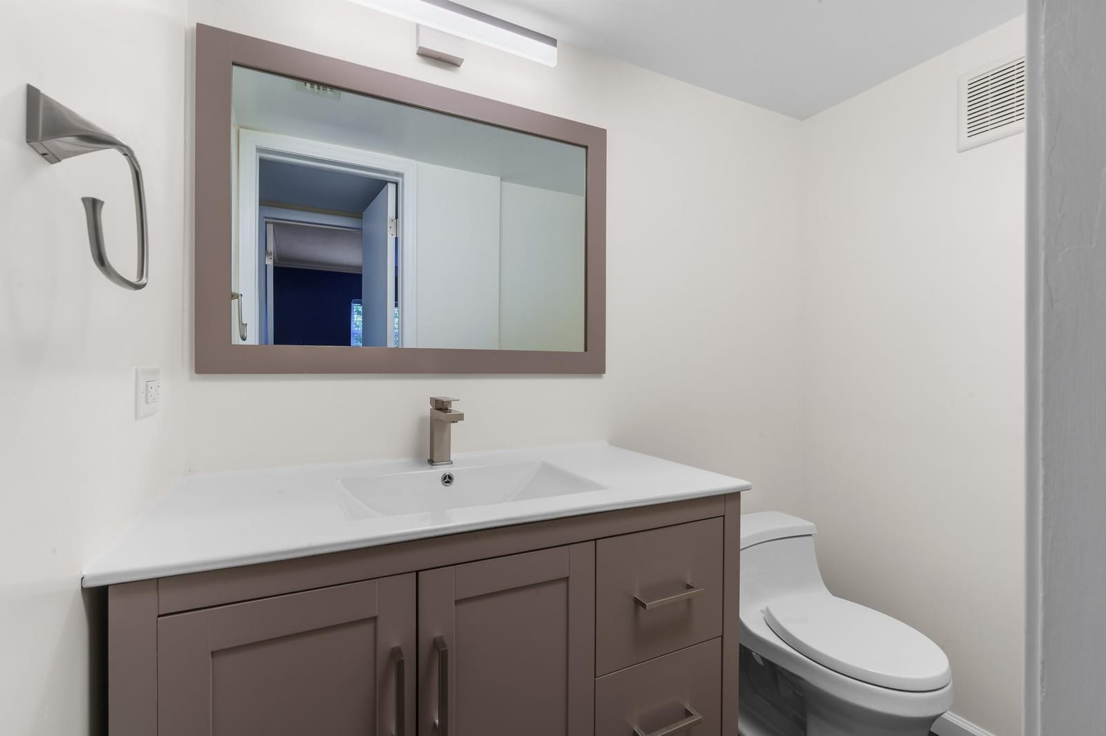 2015 NE 32nd Court 25 — photo 3