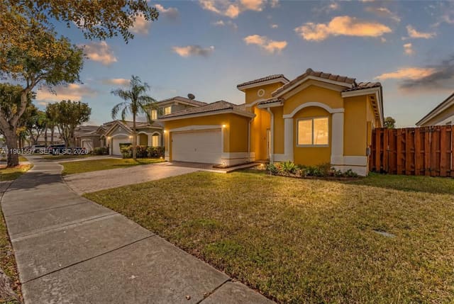 14234 SW 155th Court, sold in Oak Creek North Replat, Miami, FL