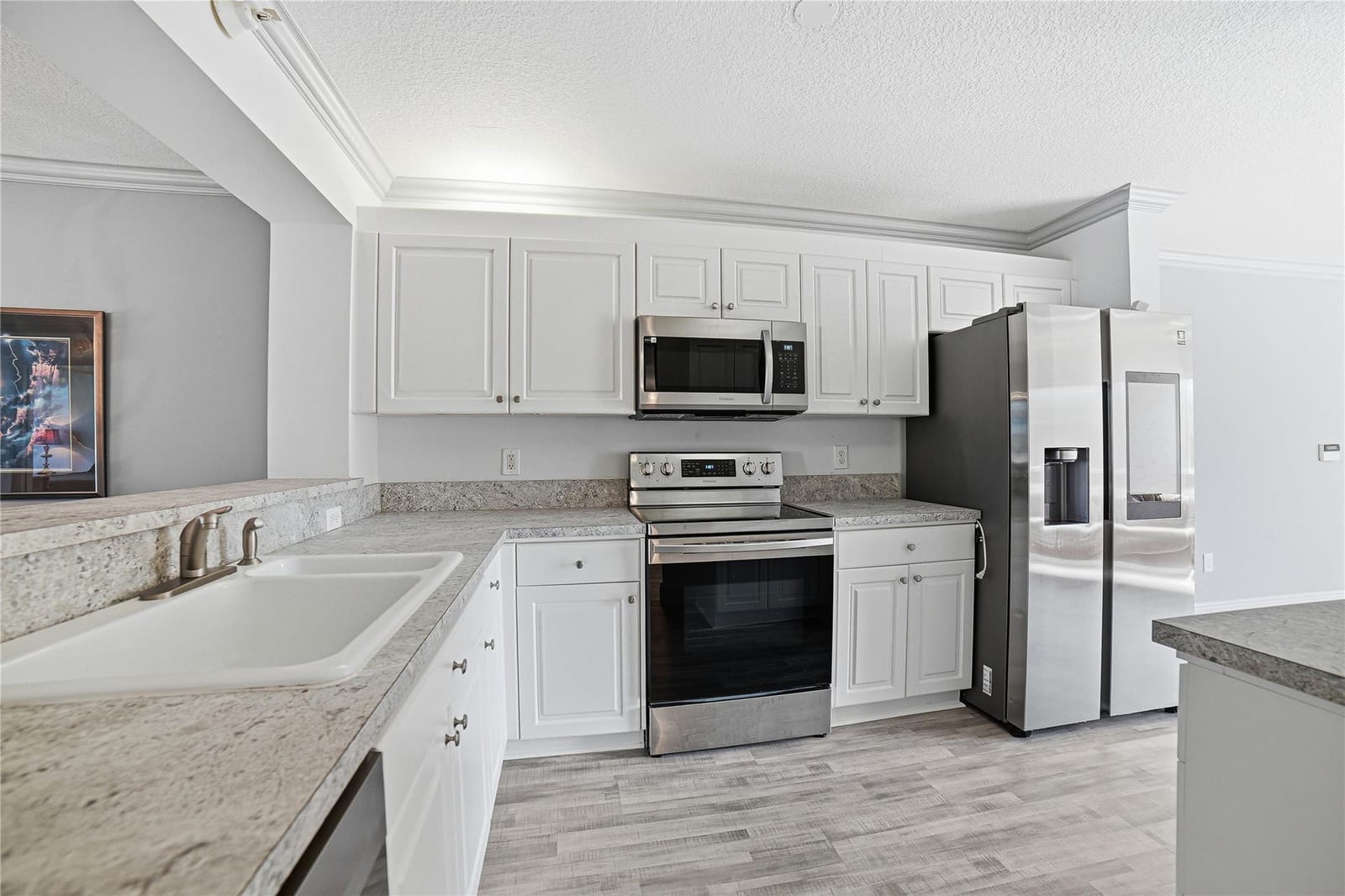 7763 Southampton Terrace 201 — photo 2