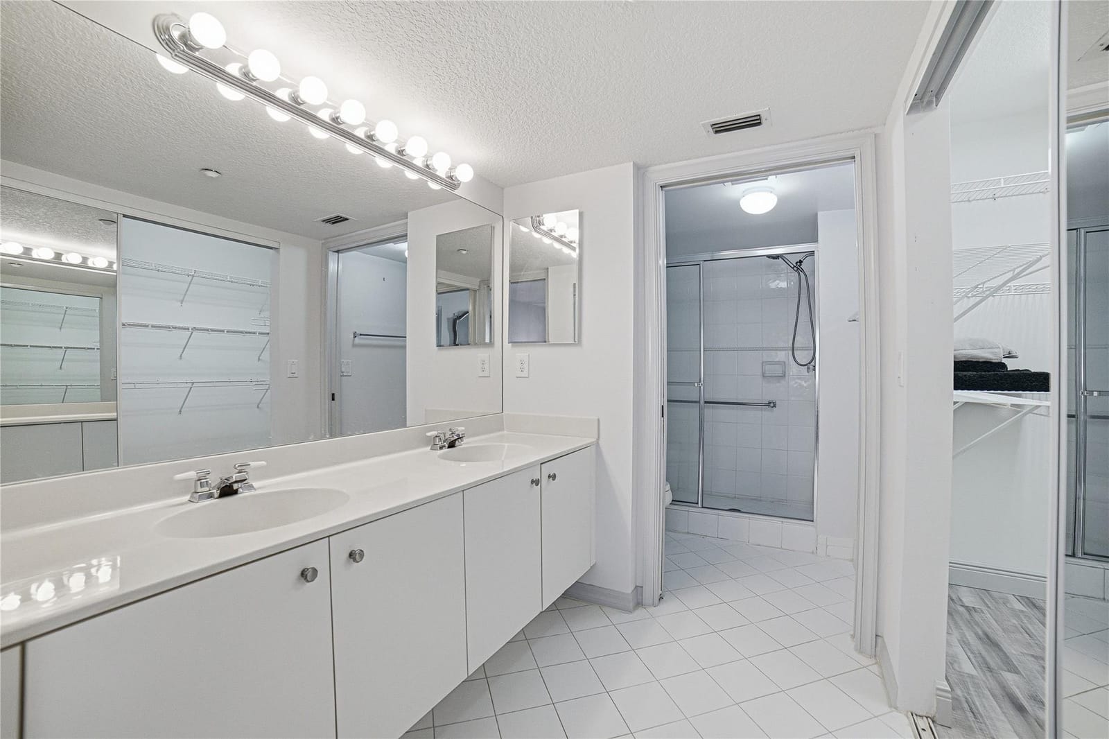 7763 Southampton Terrace 201 — photo 9