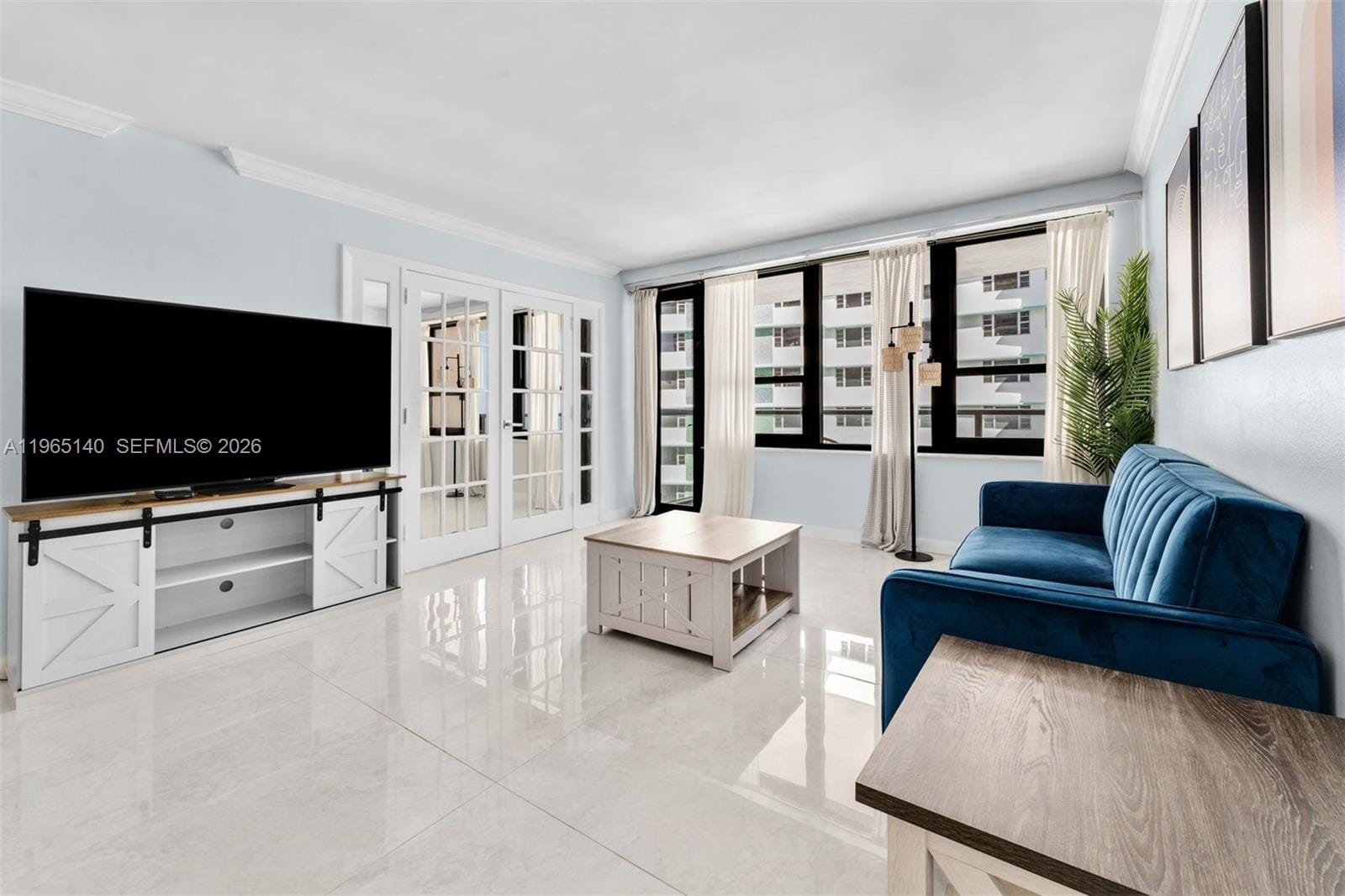 5225 Collins Avenue 1108 — photo 9