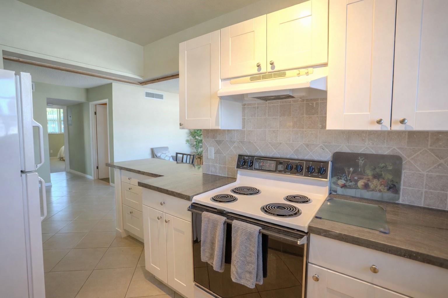 2731 NE 14th Street Causeway 138 — photo 7