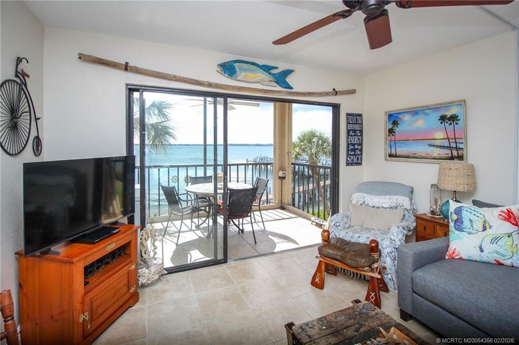 4680 NE Sandpebble Trace 305, Stuart, FL 34996 photo 5