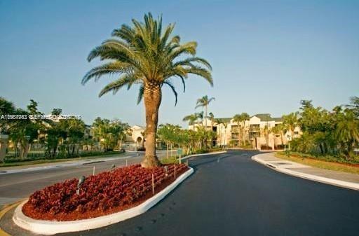 5740 Rock Island Road 284, Tamarac, FL 33319, Tamarac