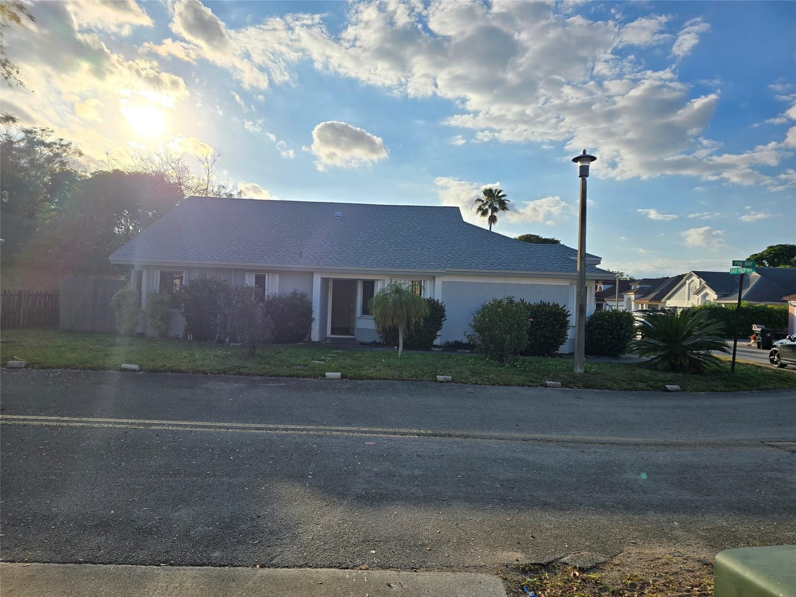 809 E Palm Run Drive, North Lauderdale, FL 33068 photo 7