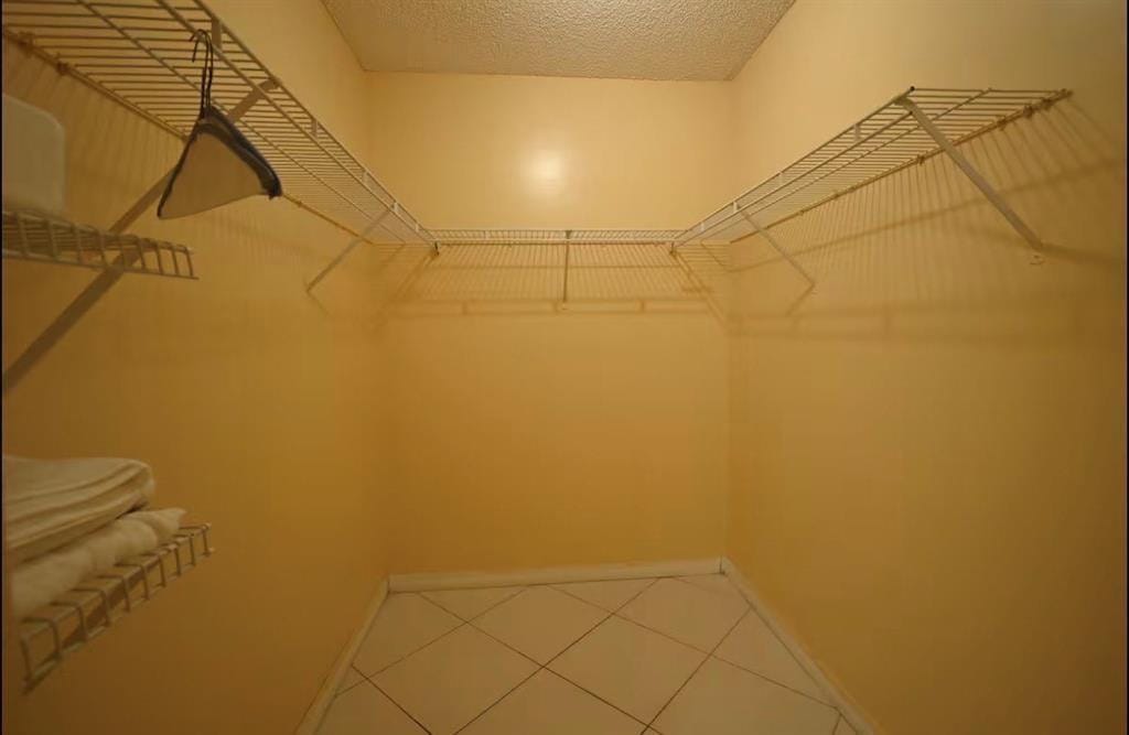 809 E Palm Run Drive, North Lauderdale, FL 33068 photo 9