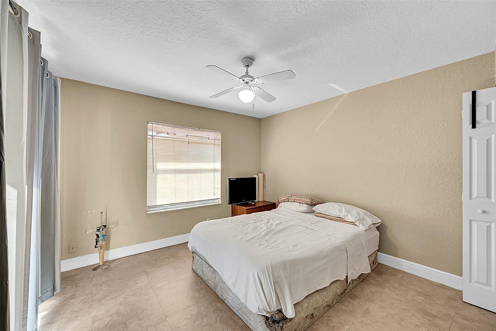 3585 Simms Street, Hollywood, FL 33021 photo 19