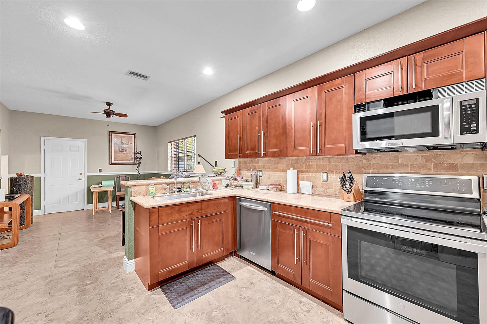 3585 Simms Street — photo 10