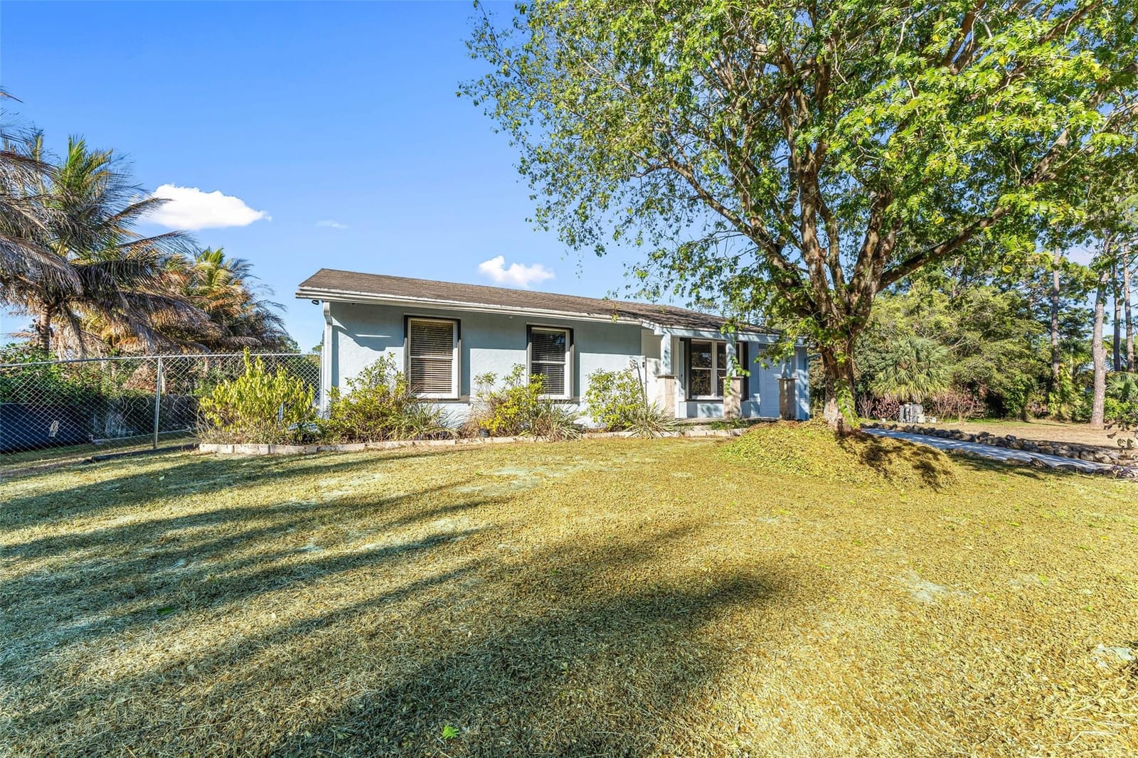 12895 Persimmon Boulevard — photo 3