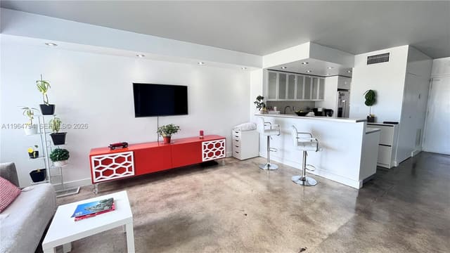 1000 W Ave 932 932, Miami Beach, FL 33139