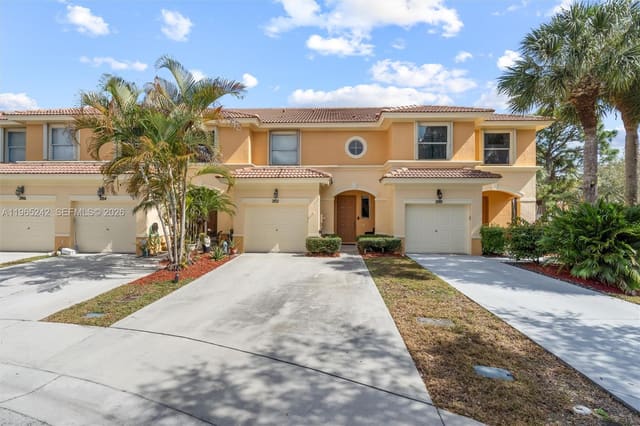 202 River Bluff Lane, Royal Palm Beach, FL 33411