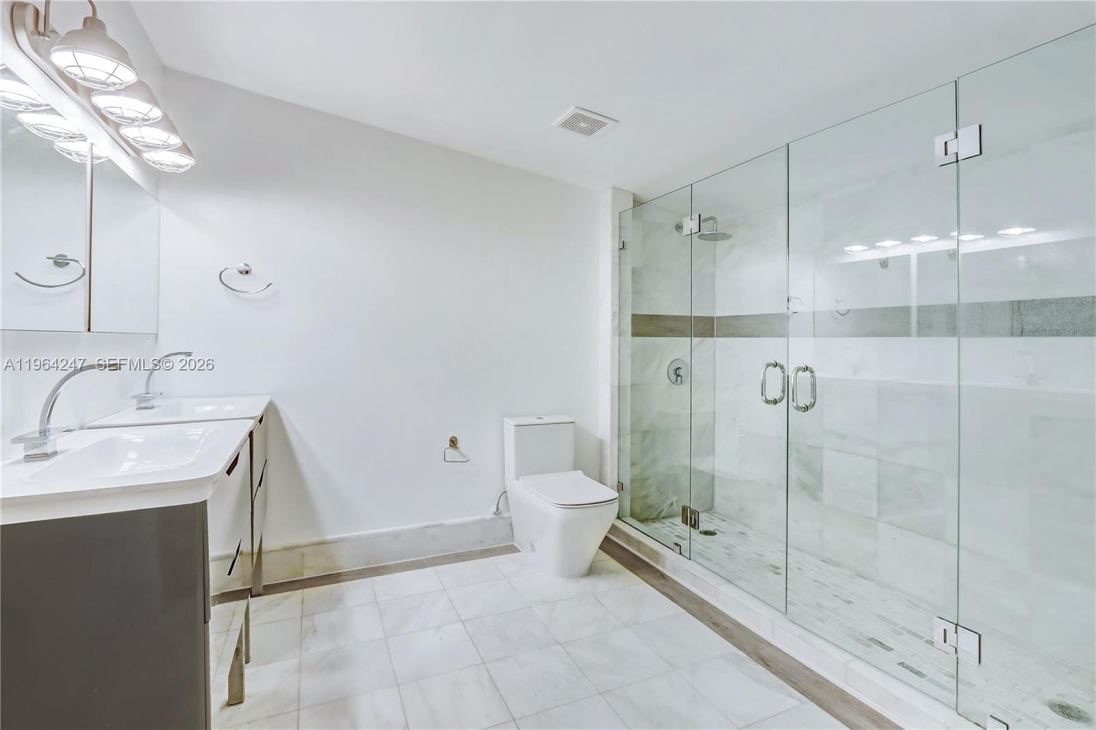 438 Mendoza Avenue, Coral Gables, FL 33134 photo 12