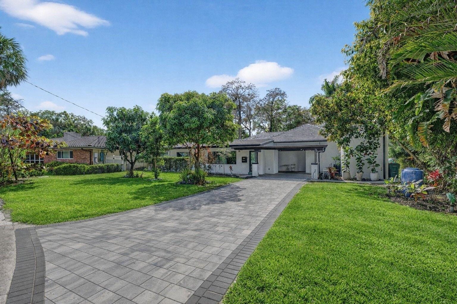 360 NW 33rd Street — photo 2