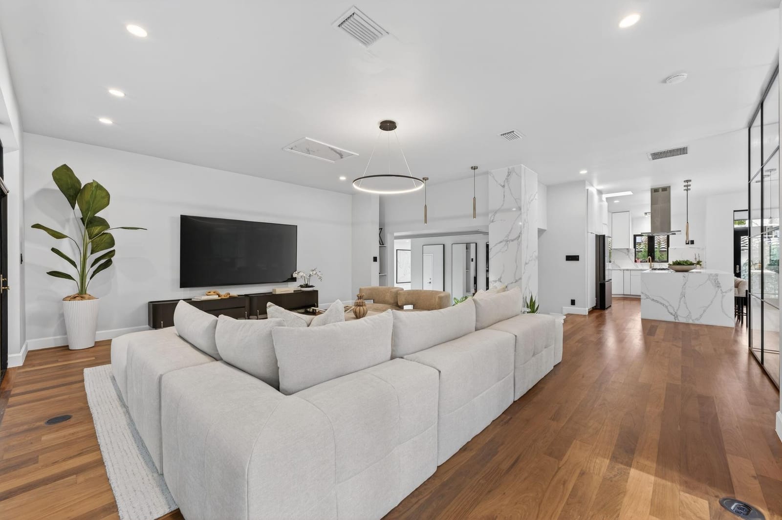 360 NW 33rd Street — photo 9