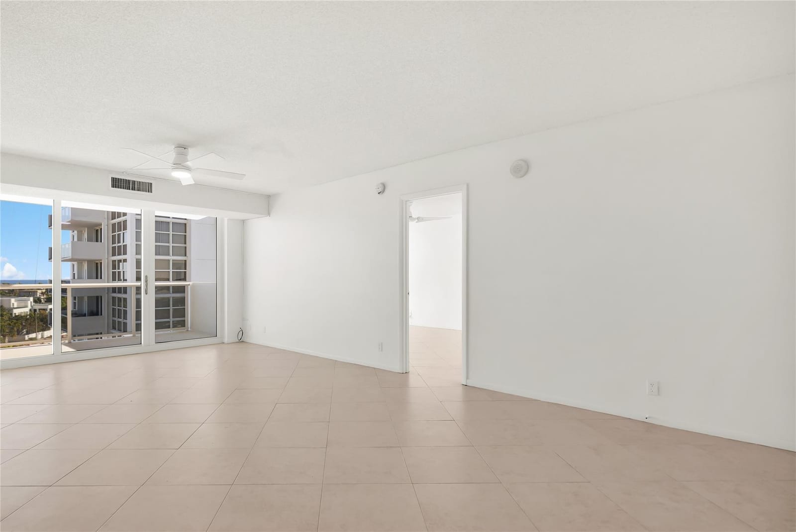 2715 N Ocean Boulevard 7d — photo 3