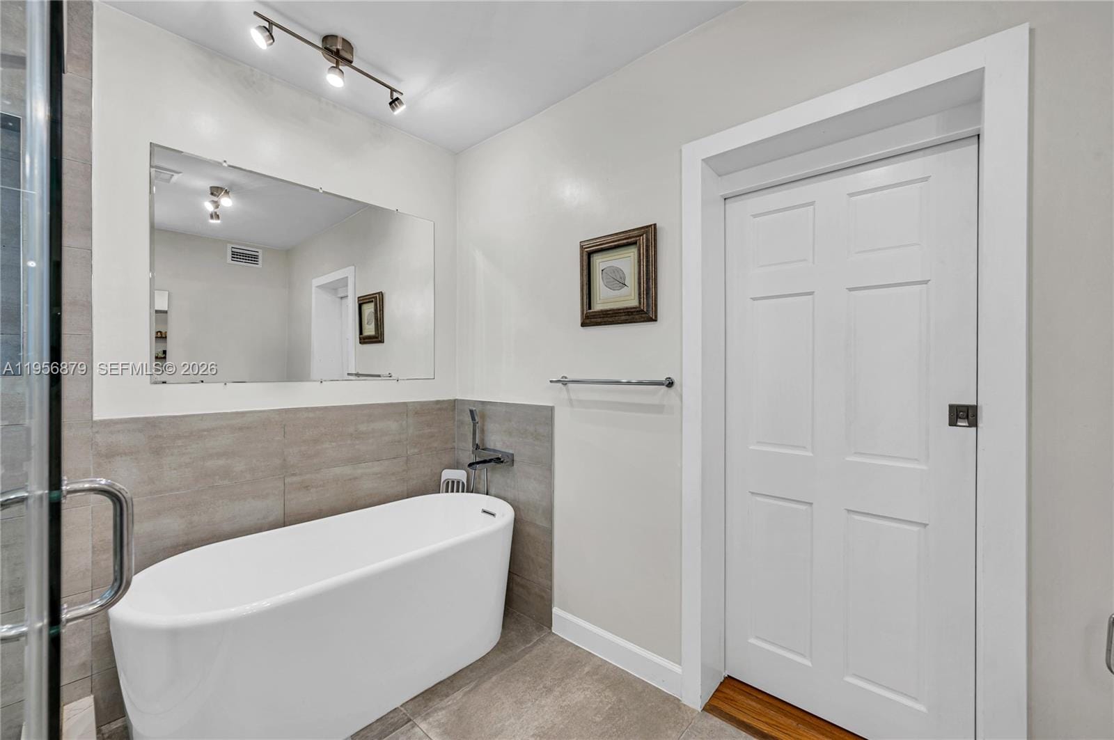 3535 W Glencoe Street, Miami, FL 33133 photo 23