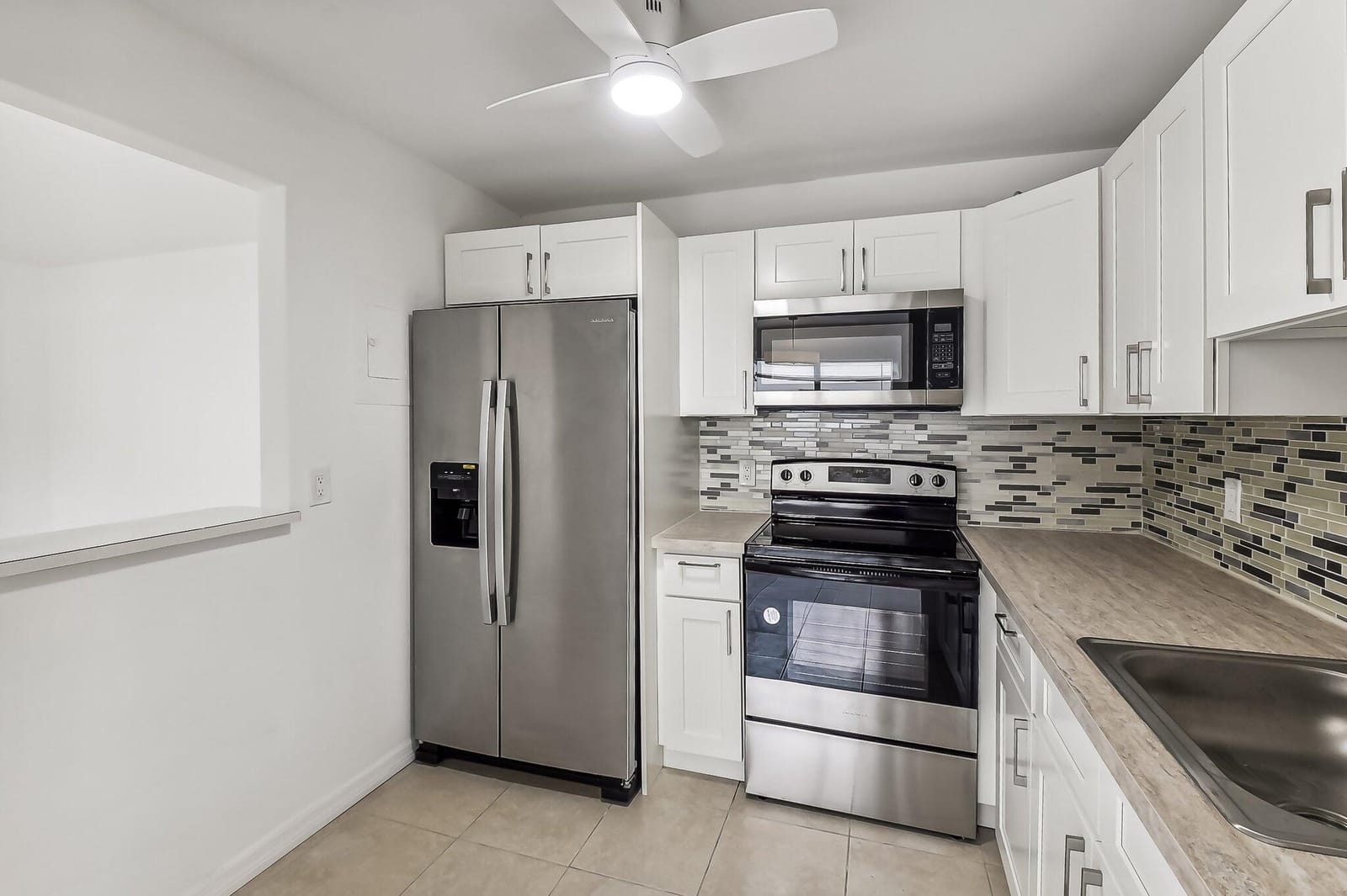 447 Saxony J Way 447-J, Delray Beach, FL 33446 photo 12