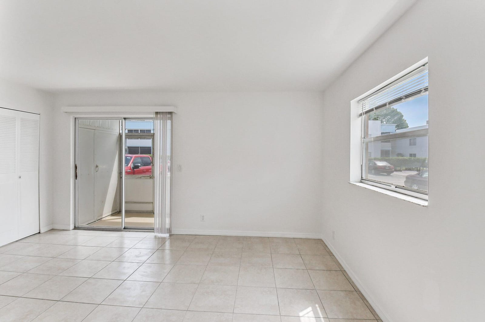 447 Saxony J Way 447-J, Delray Beach, FL 33446 photo 17