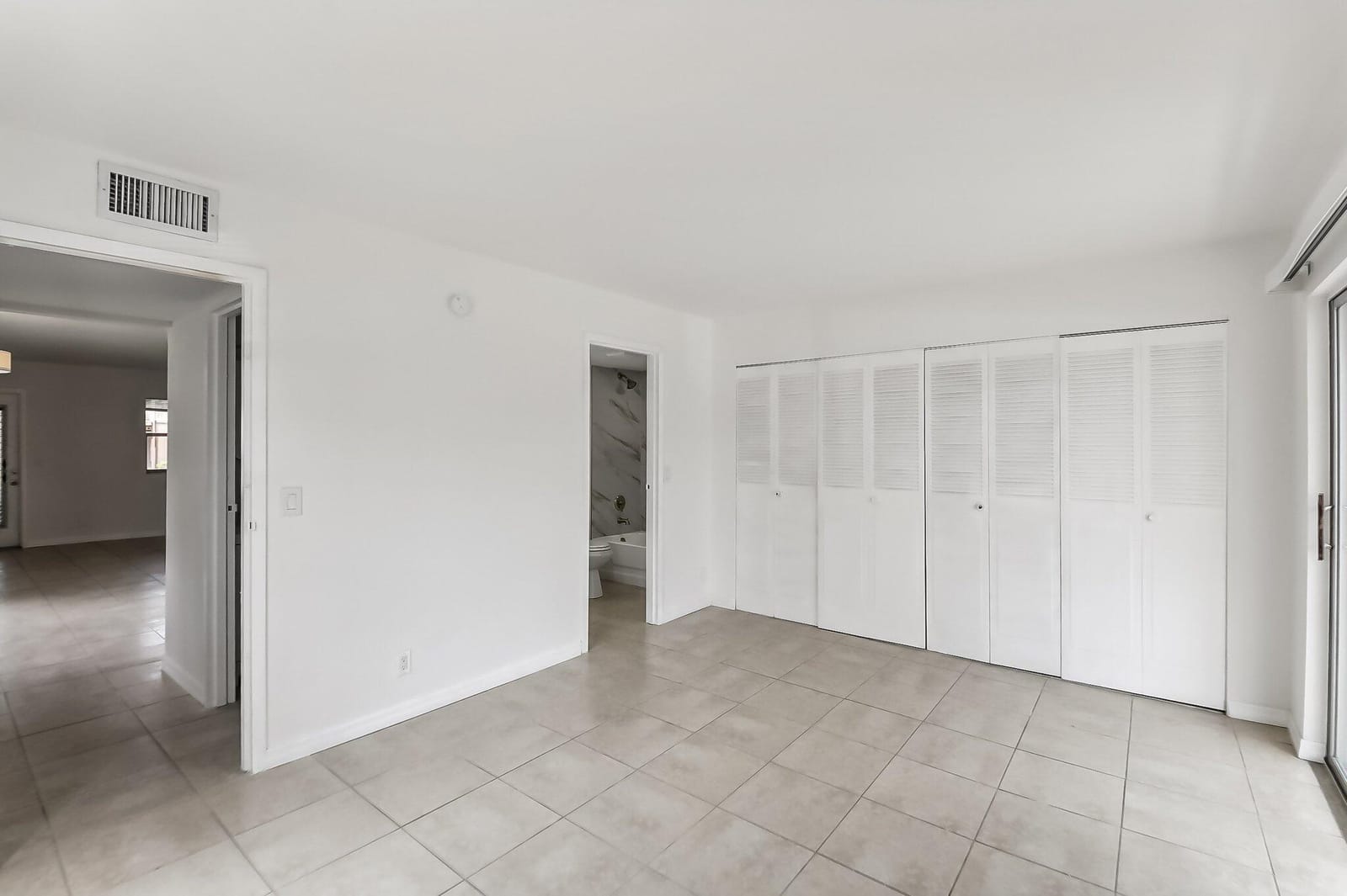 447 Saxony J Way 447-J, Delray Beach, FL 33446 photo 18