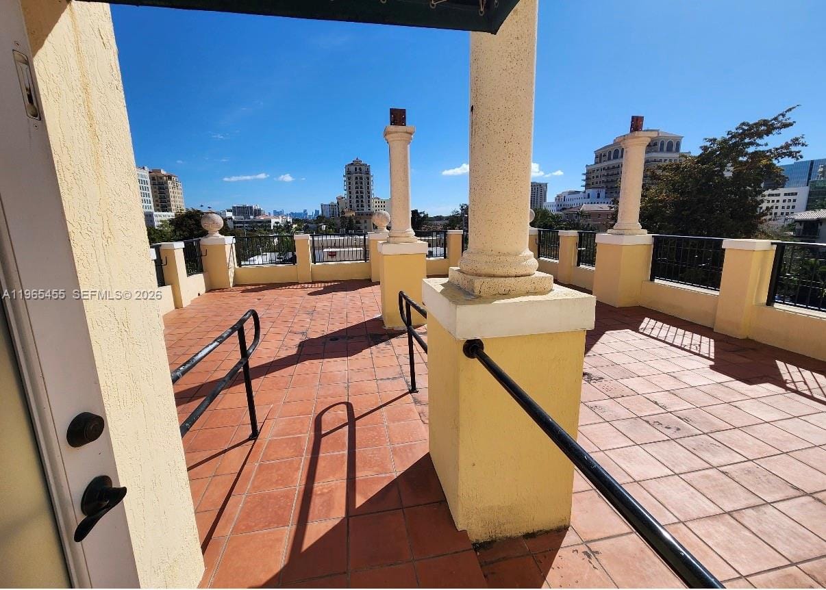 322 Madeira Avenue 503, Coral Gables, FL 33134 photo 22