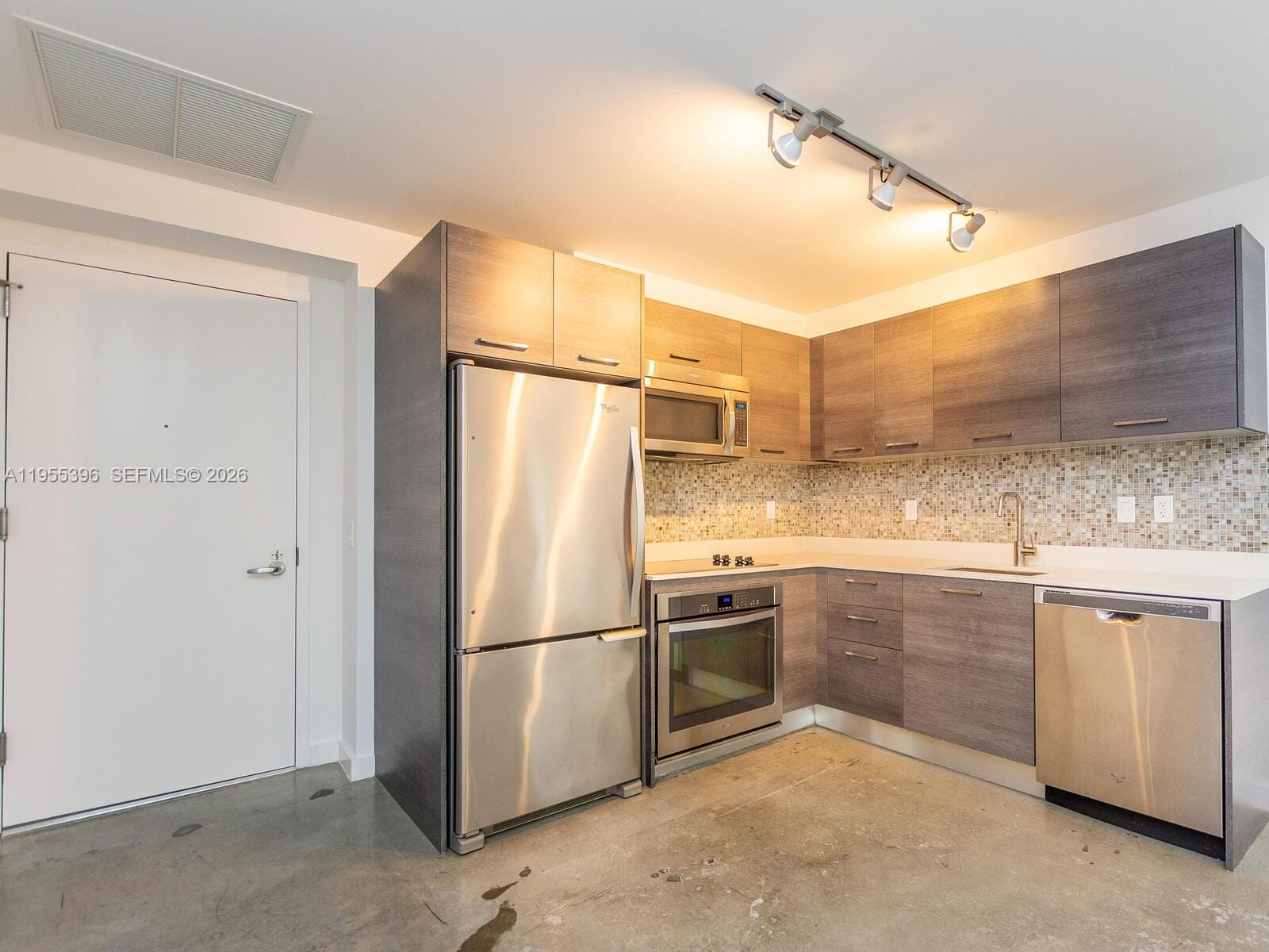 151 SE 1st Street 805, Miami, FL 33131 photo 10