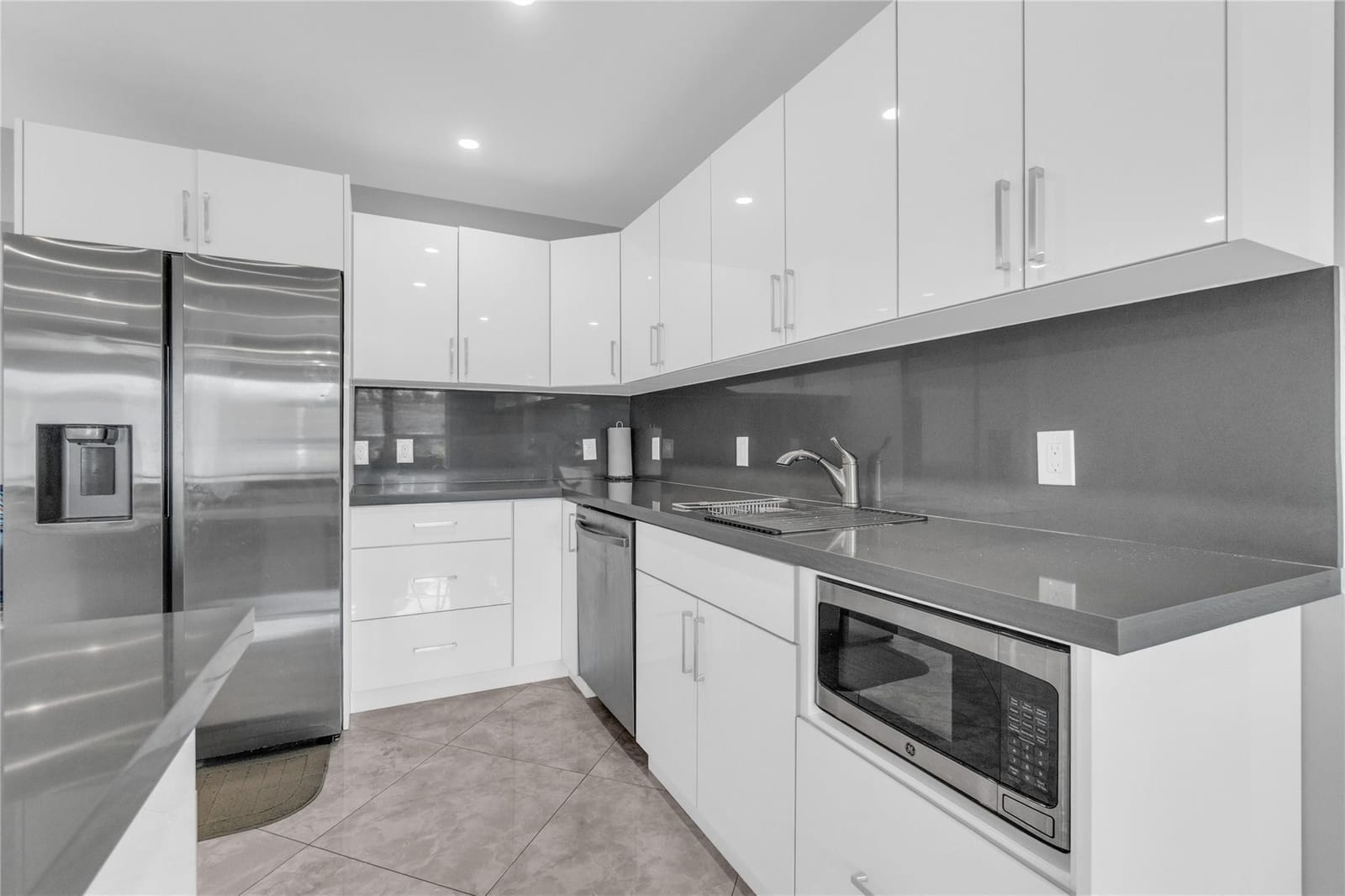4651 SW 19th Street — photo 9
