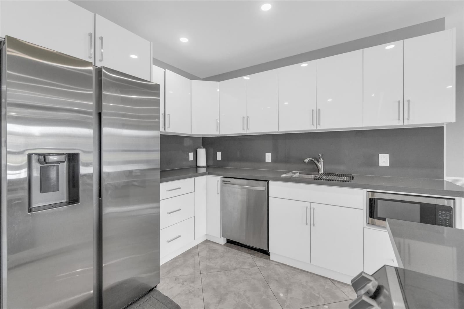 4651 SW 19th Street — photo 10
