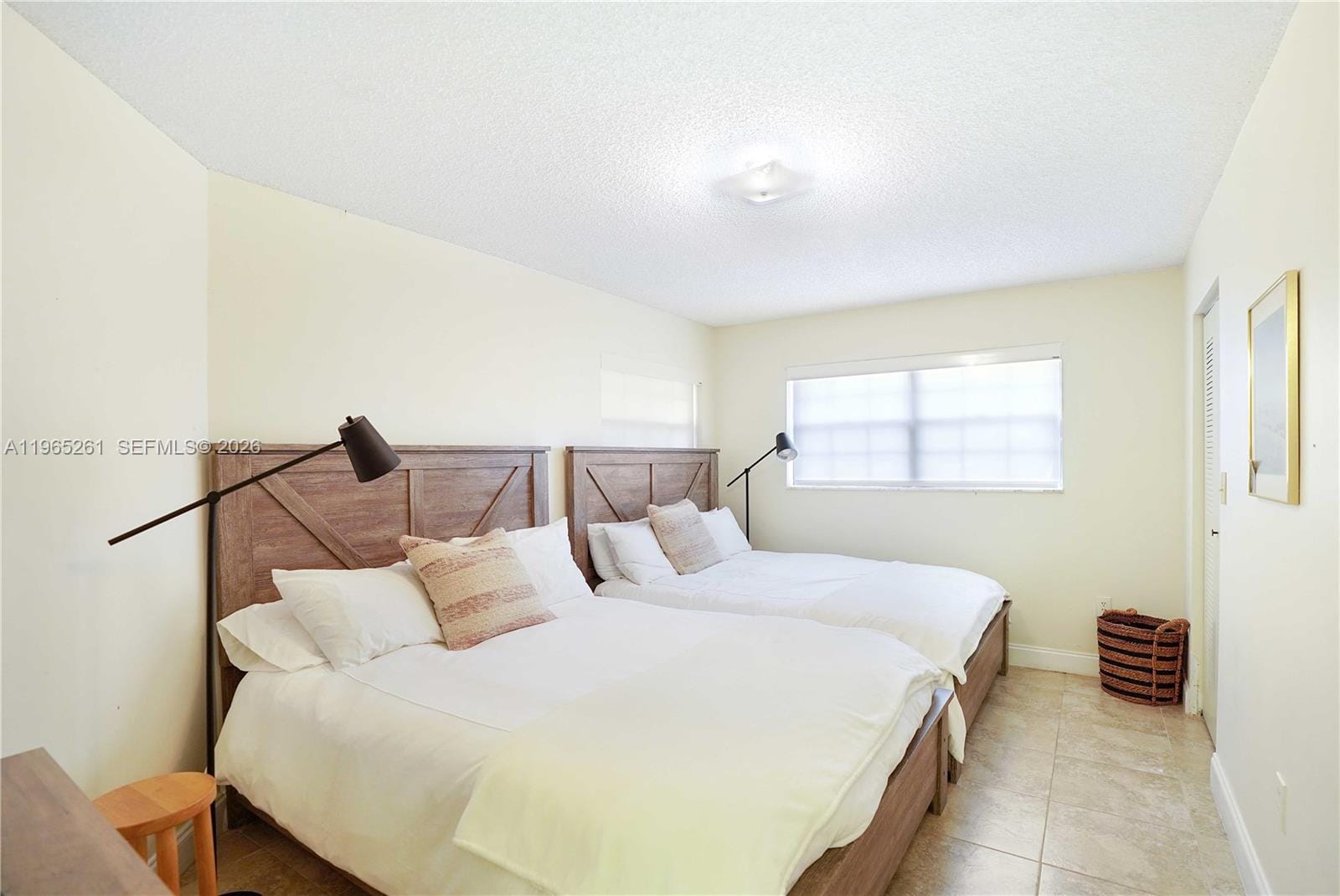 927 NE 199th Street 104, Miami, FL 33179 photo 16