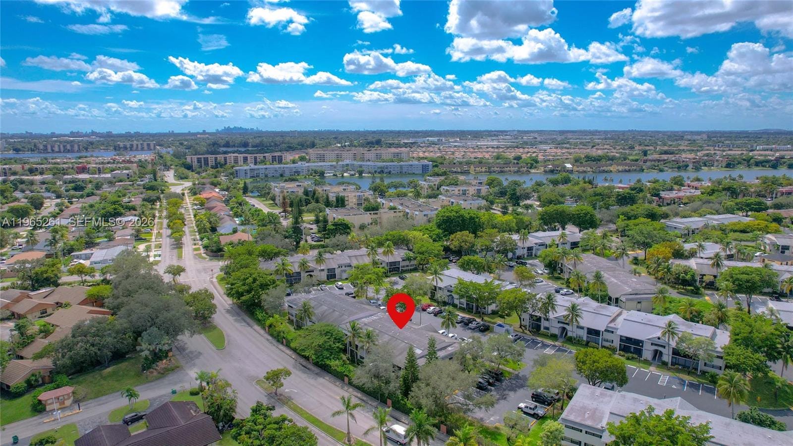 927 NE 199th Street 104, Miami, FL 33179 photo 21
