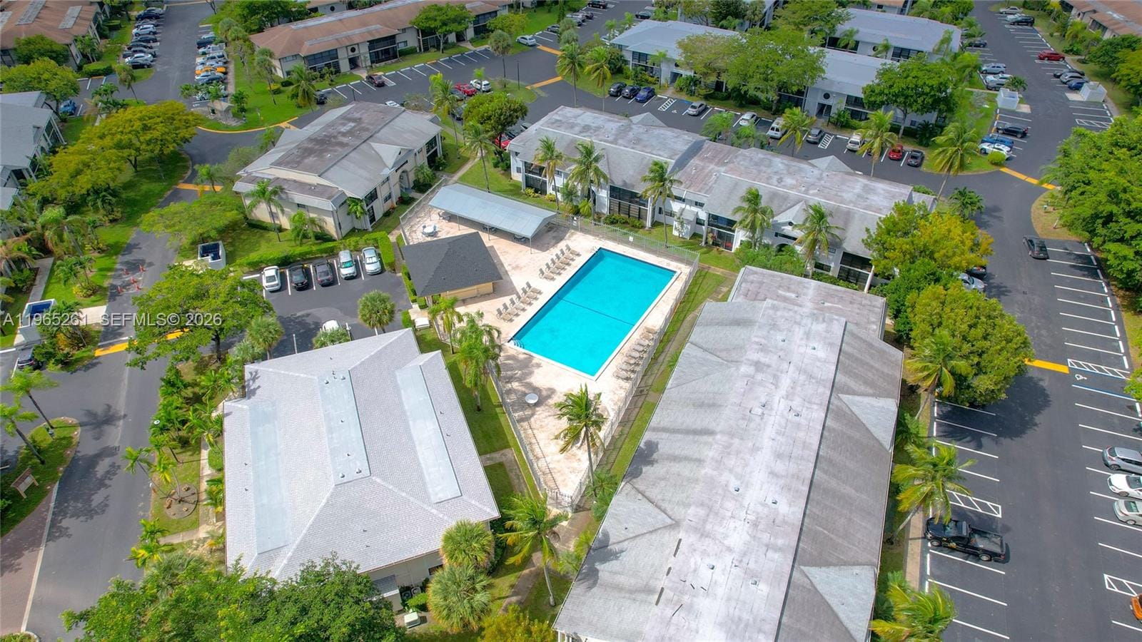 927 NE 199th Street 104, Miami, FL 33179 photo 27