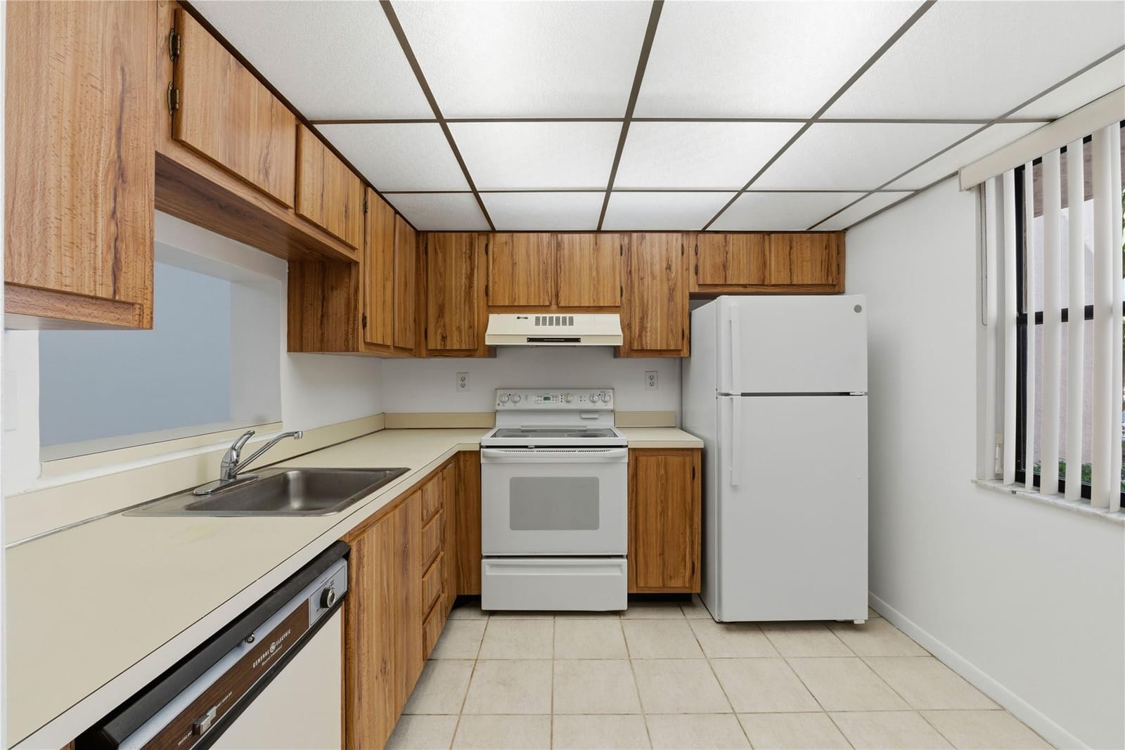 7650 W Mcnab Road 114, Tamarac, FL 33321 photo 2