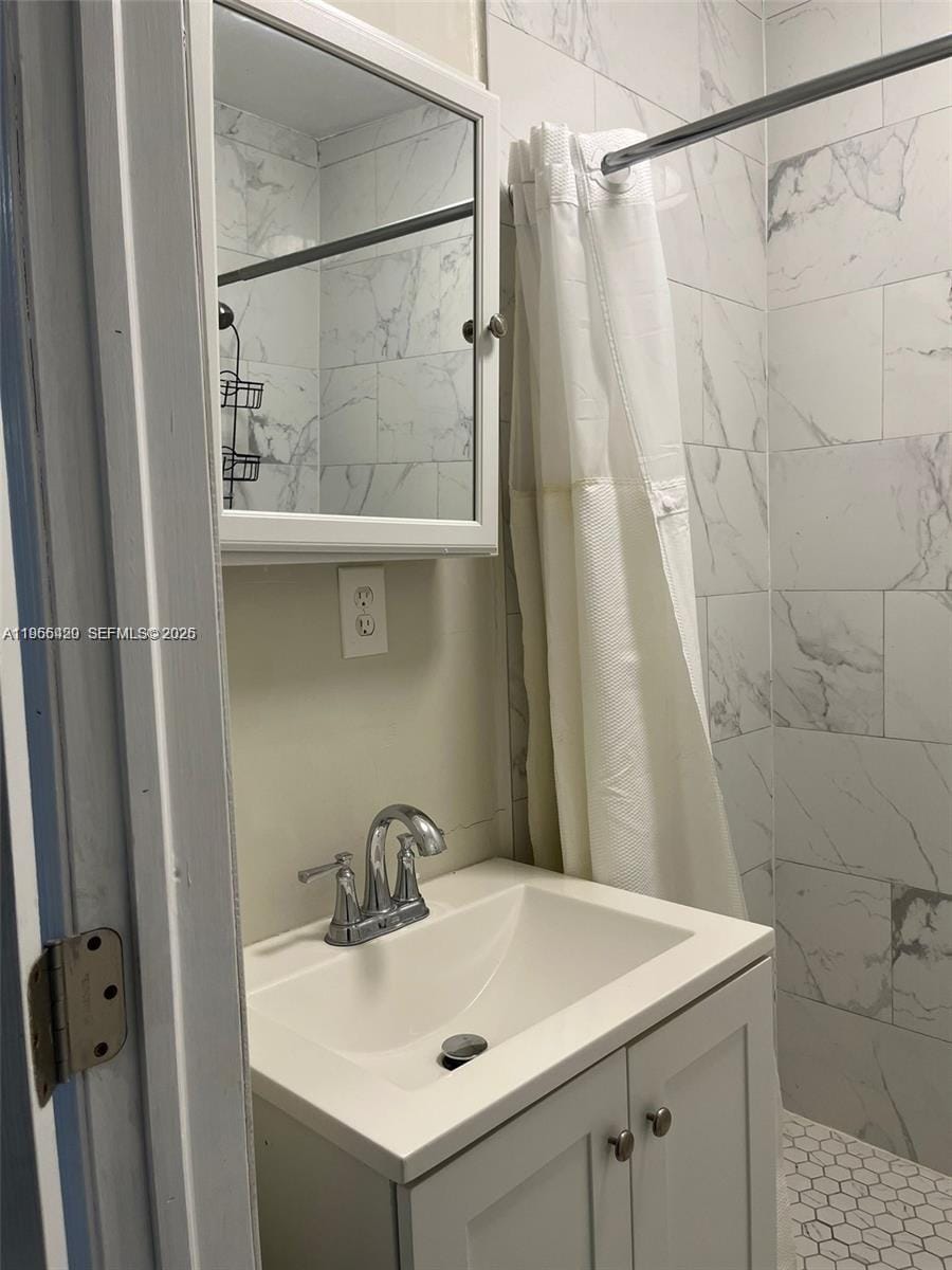 18441 NE 21st Avenue, North Miami Beach, FL 33179 photo 14