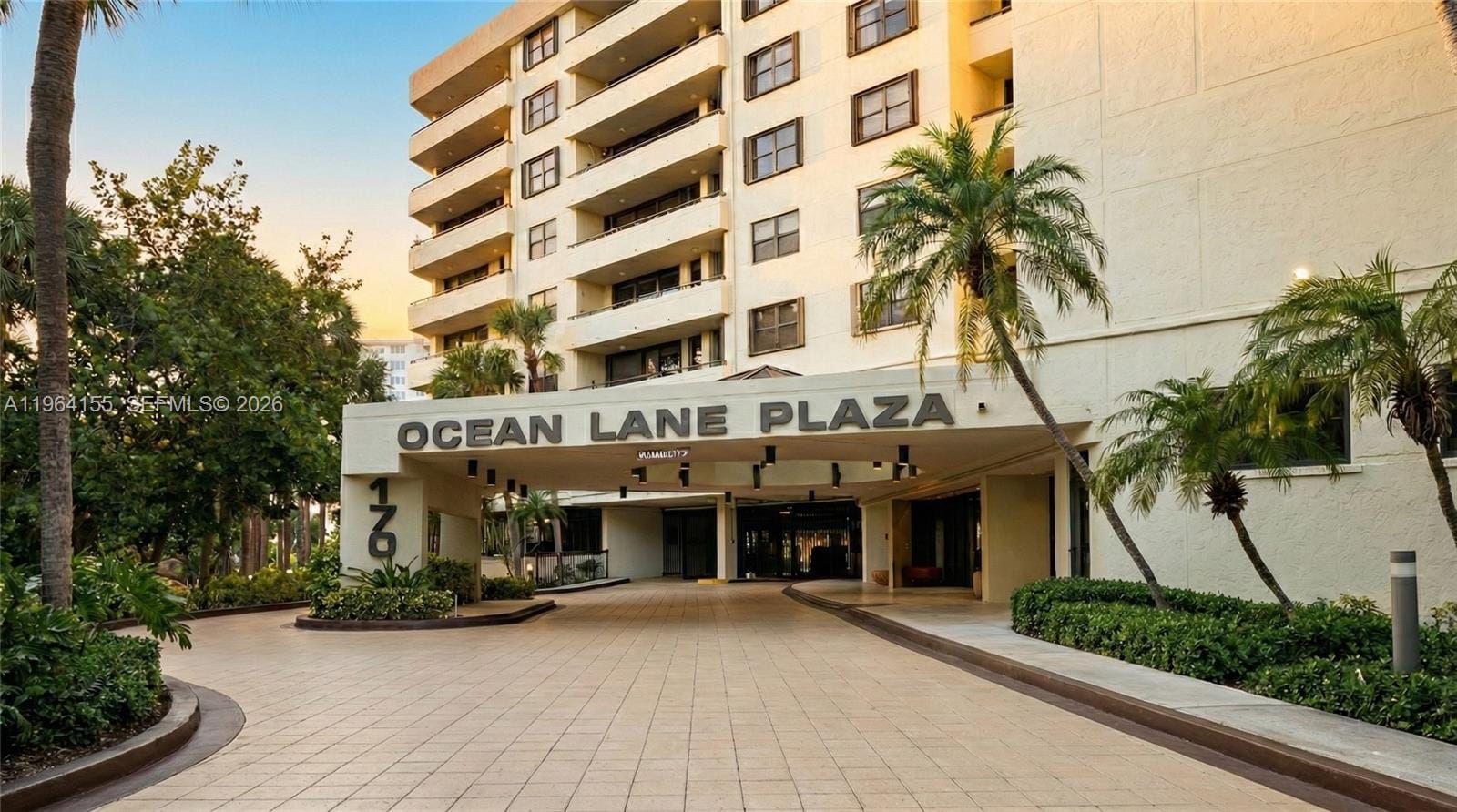 170 Ocean Lane Drive 403, Key Biscayne, FL 33149 photo 2