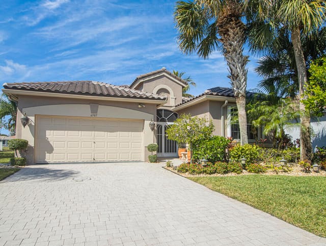6507 Pavone Street, Lake Worth, FL 33467