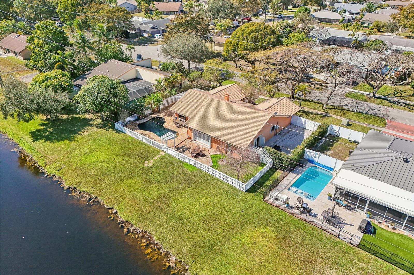 808 E Plantation Circle, Plantation, FL 33324 photo 5