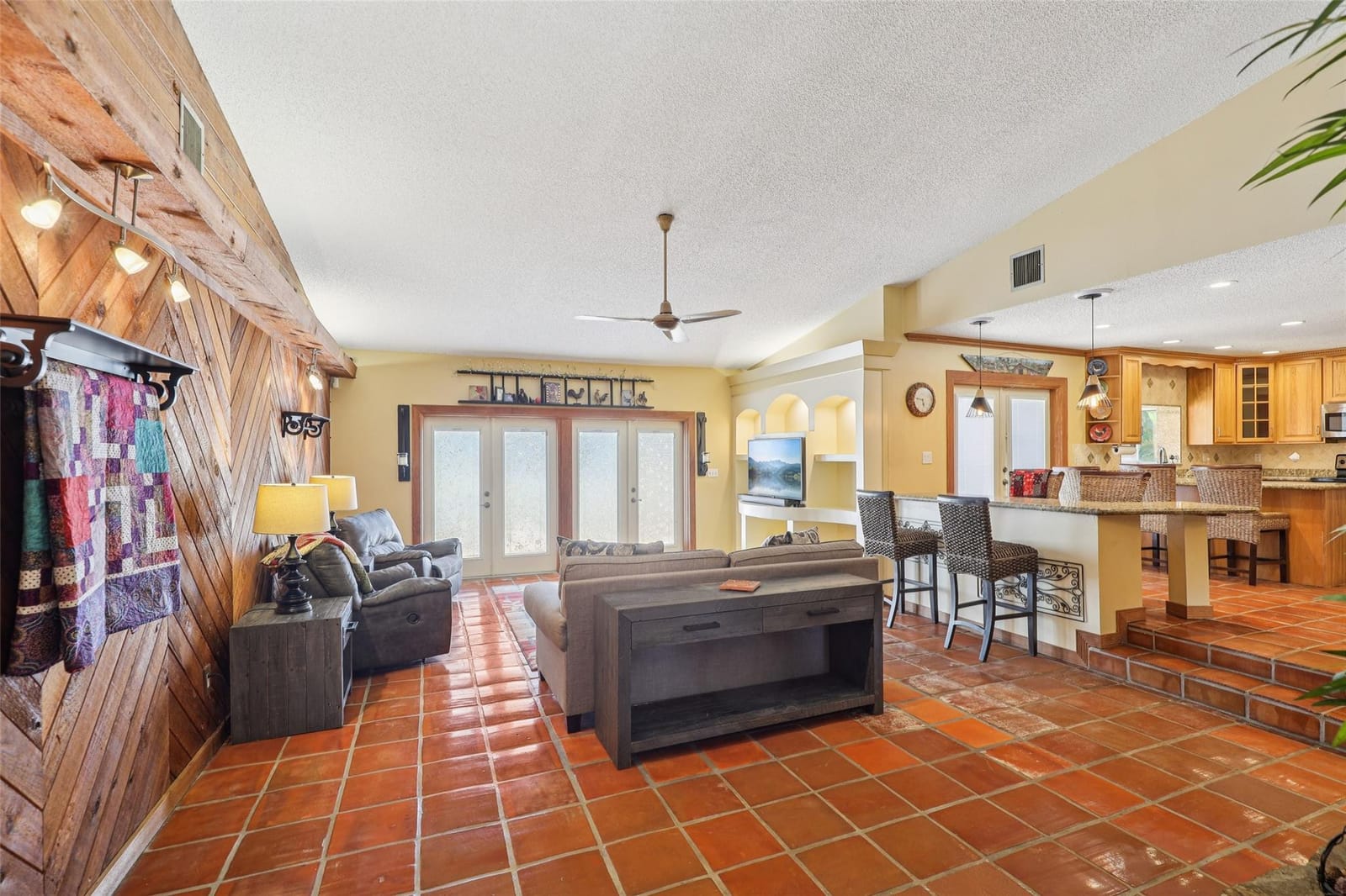 808 E Plantation Circle, Plantation, FL 33324 photo 7