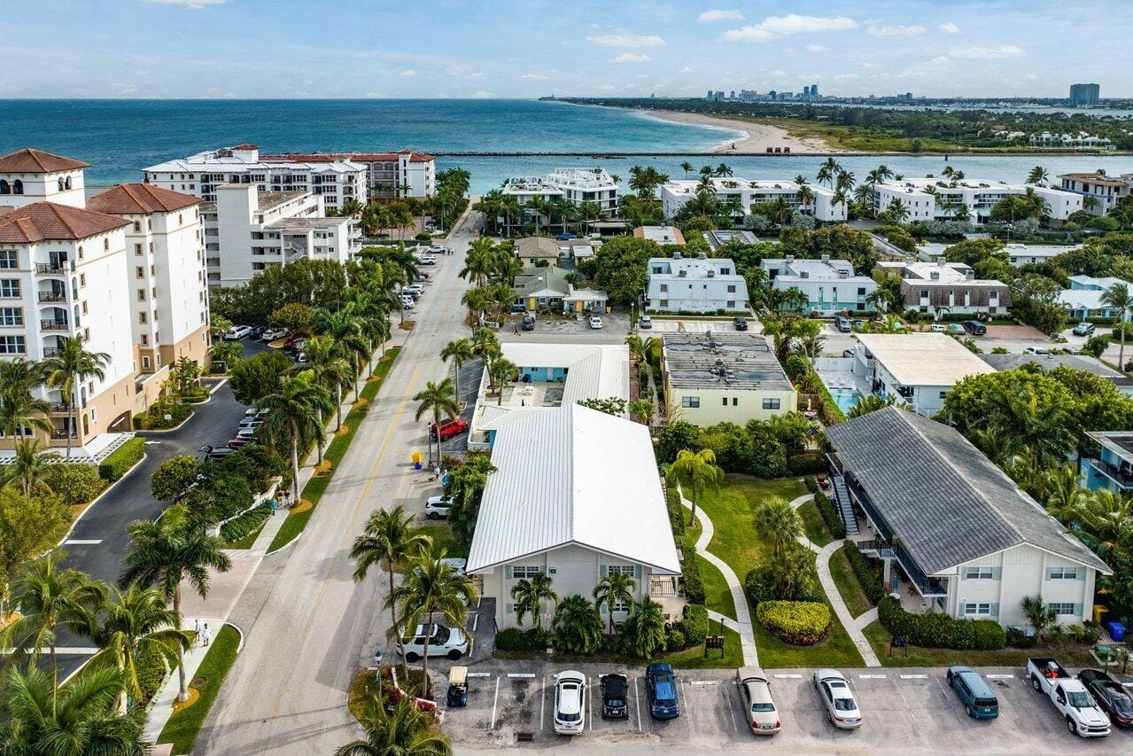 100 Bravado Lane 2, Palm Beach Shores, FL 33404 photo 12