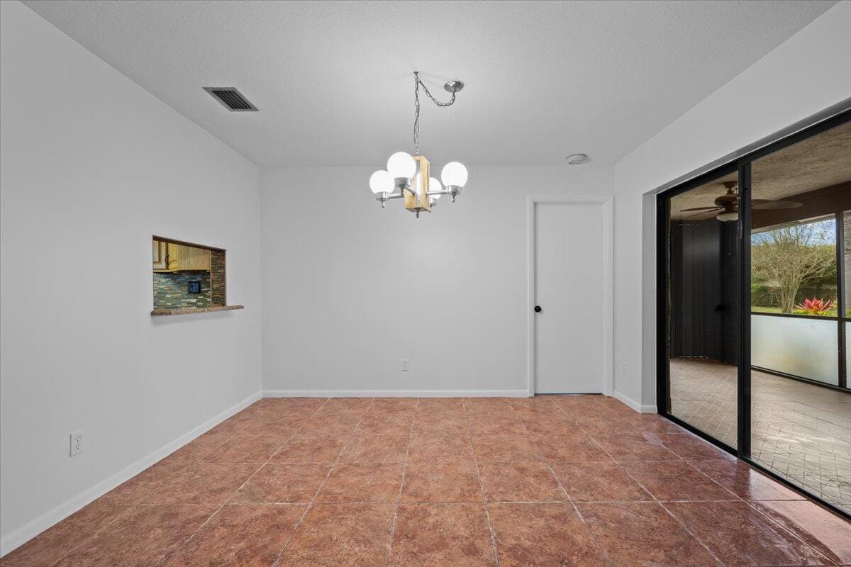6138 Elsinore Circle — photo 9