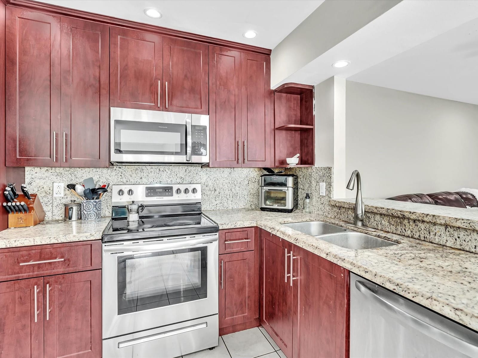 2551 N 40th Avenue 2551 — photo 12