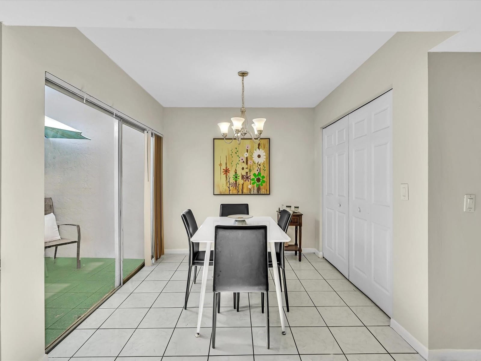 2551 N 40th Avenue 2551 — photo 5