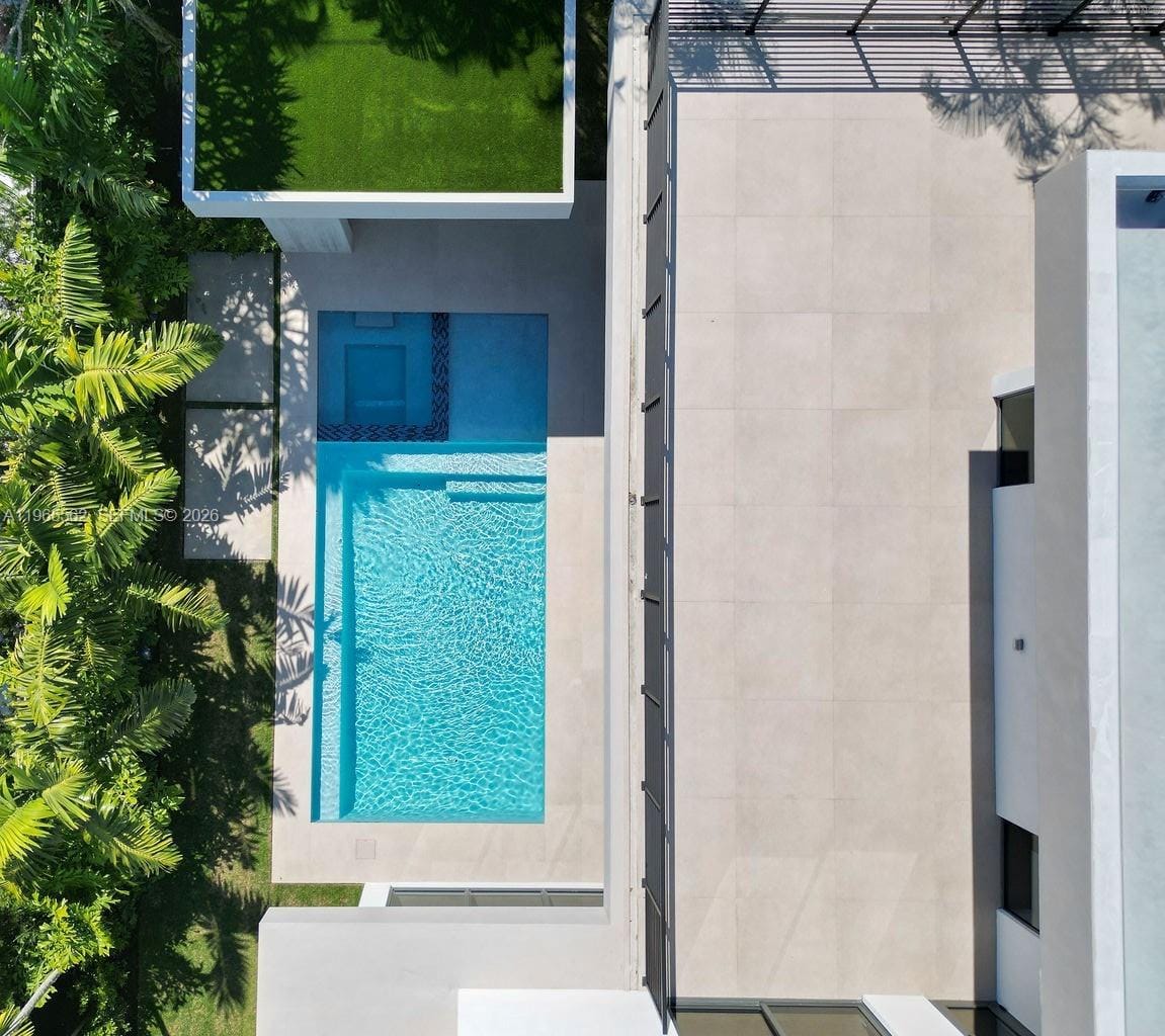 215 S Shore Drive, Miami, FL 33133 photo 27