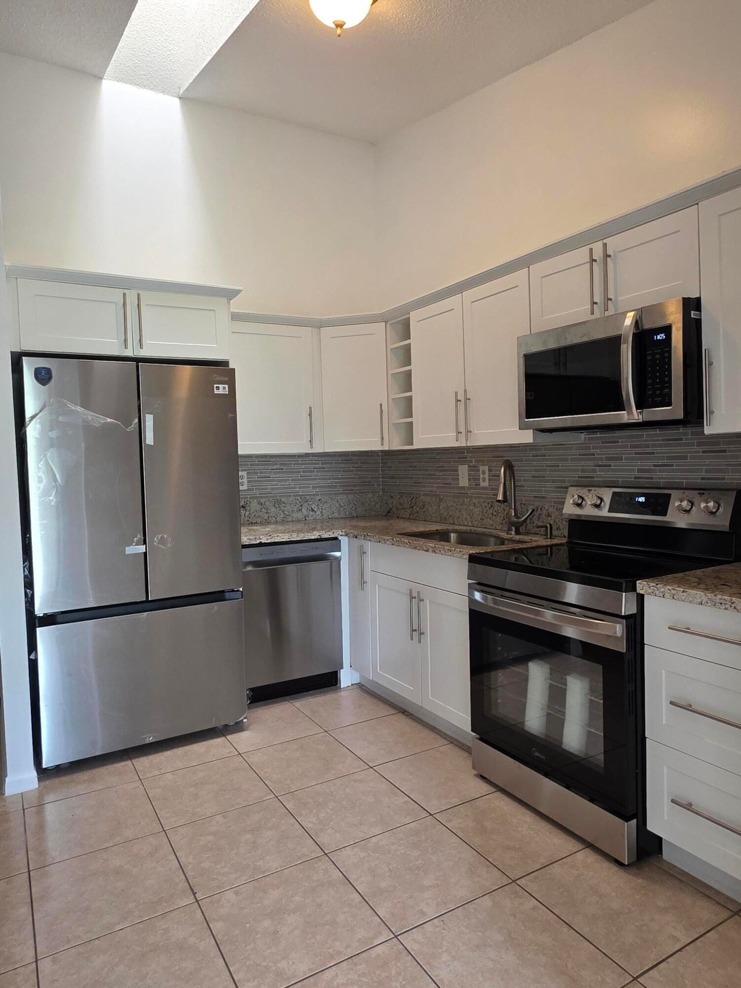 736 NW 47th Street 736, Deerfield Beach, FL 33064 photo 8