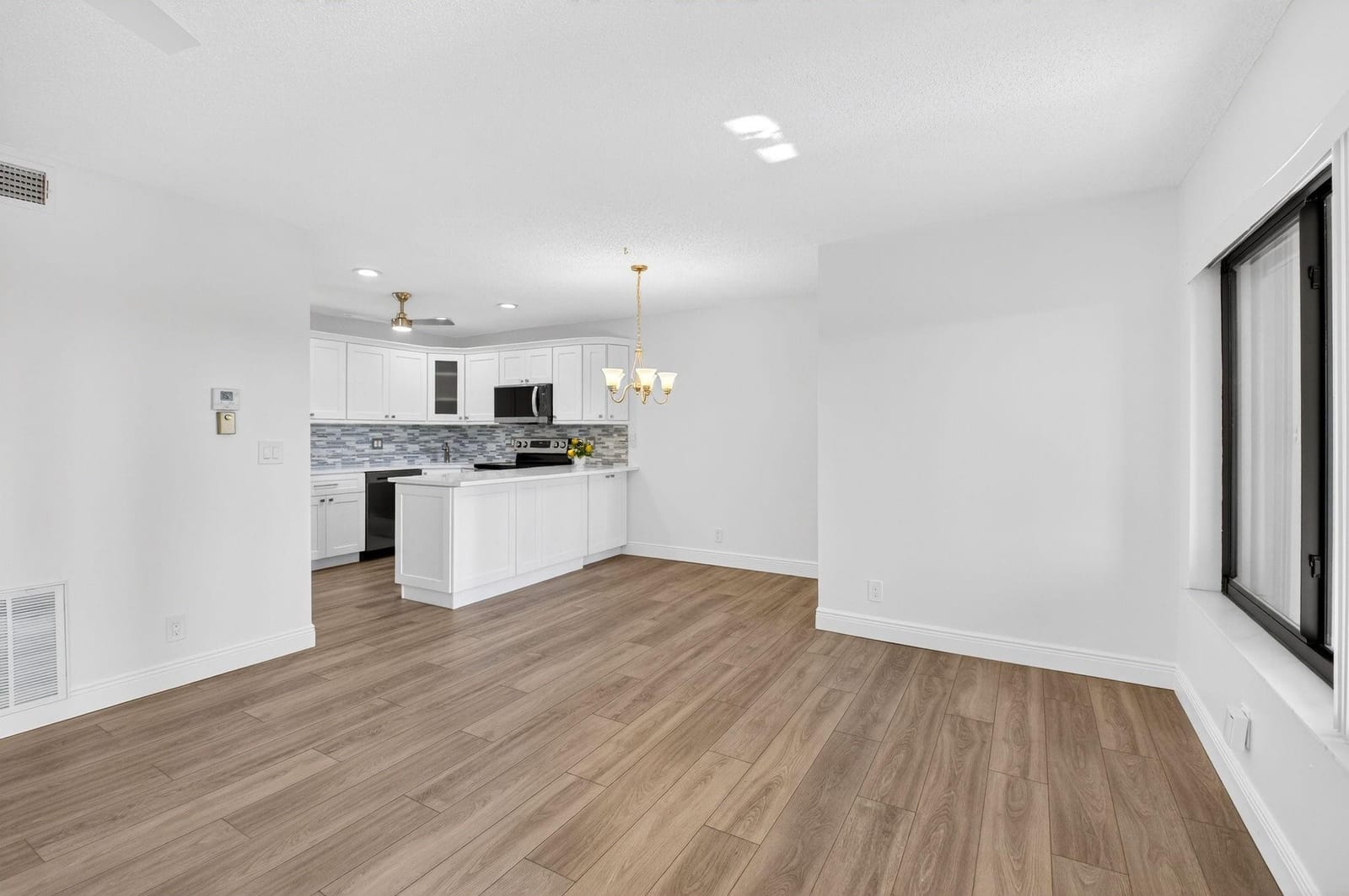 427 Pine Glen Lane C2 — photo 6
